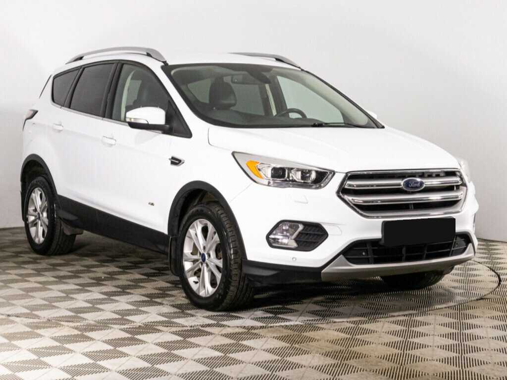 Ford Kuga с пробегом — 2017 год. Фото: #2