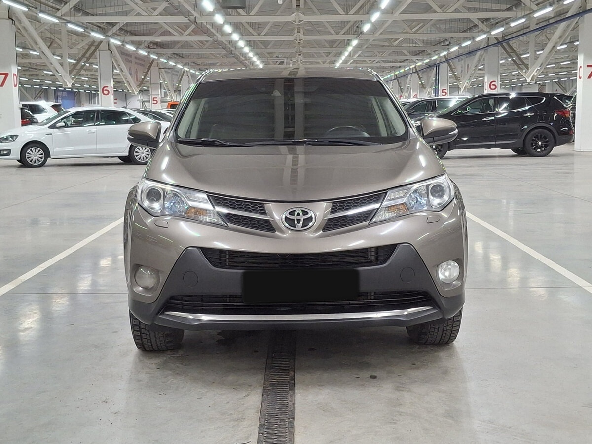 Toyota RAV4 с пробегом — 2013 год. Фото: #1