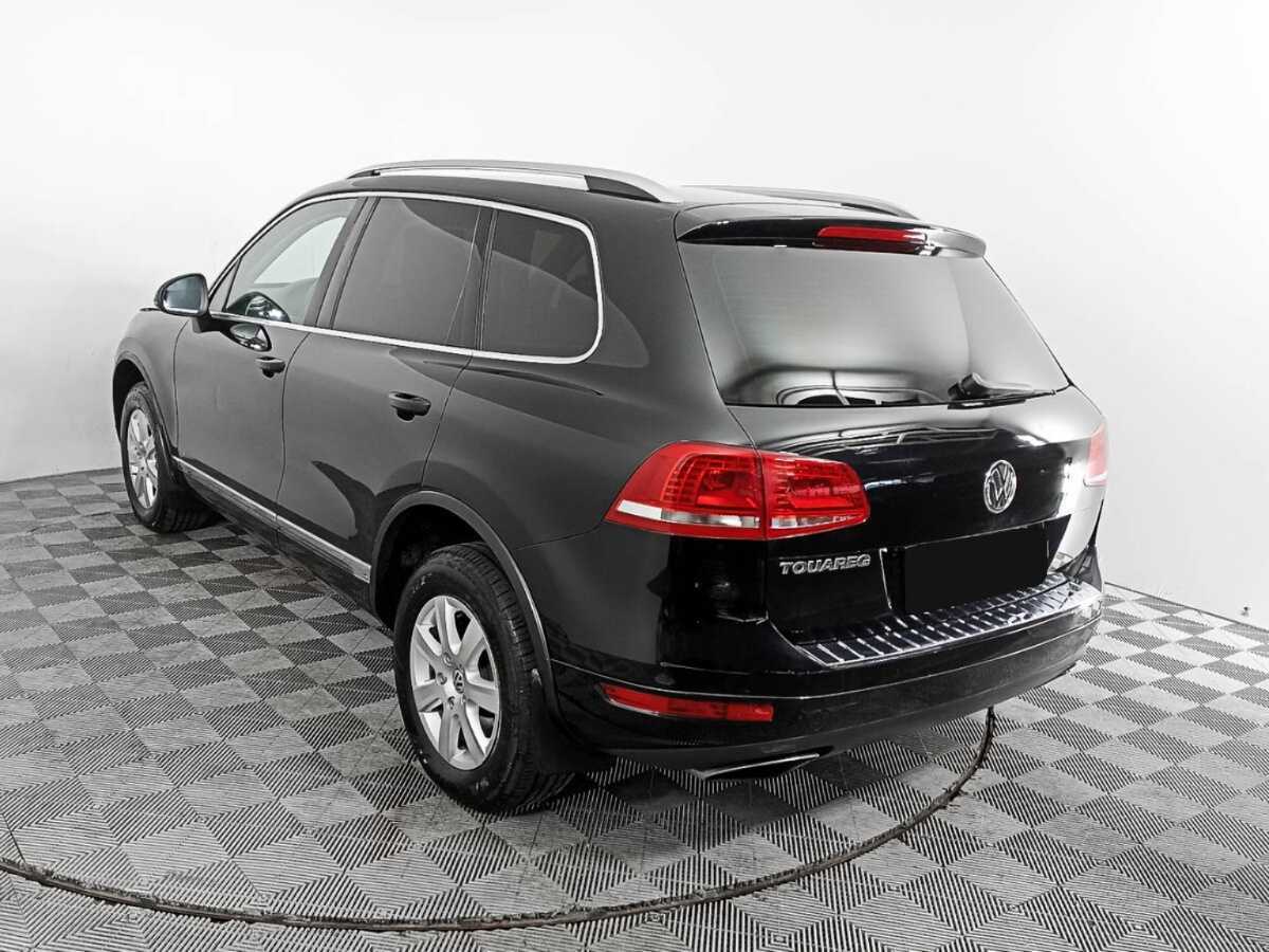 Volkswagen Touareg с пробегом — 2013 год. Фото: #4