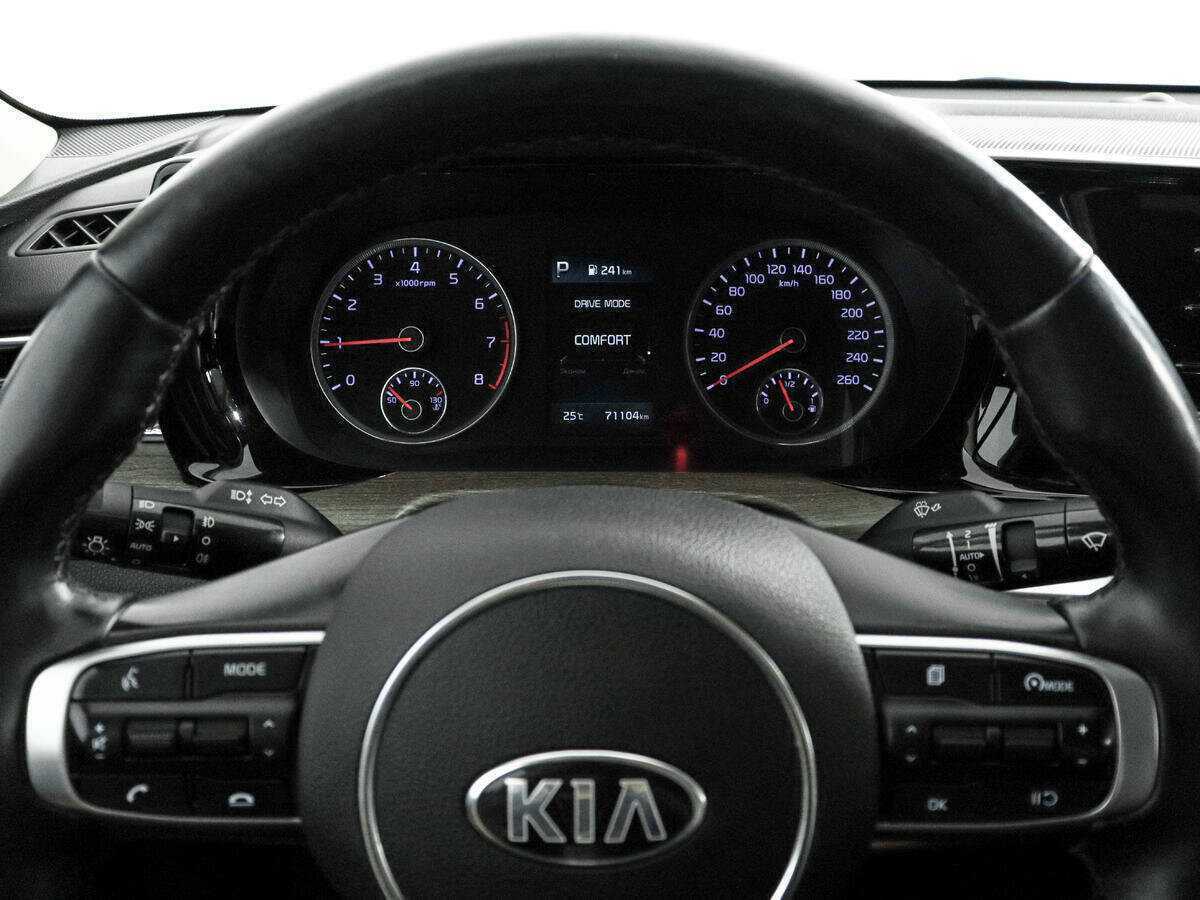 Kia K5 с пробегом — 2020 год. Фото: #17