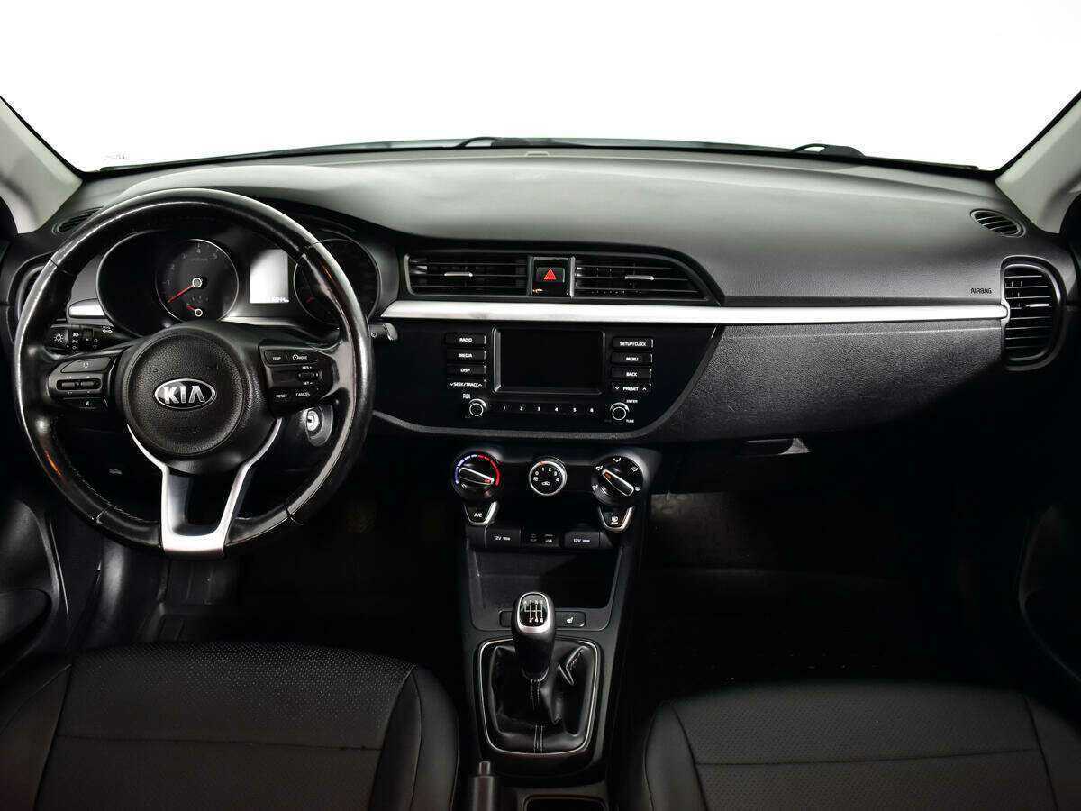 Kia Rio с пробегом — 2017 год. Фото: #11