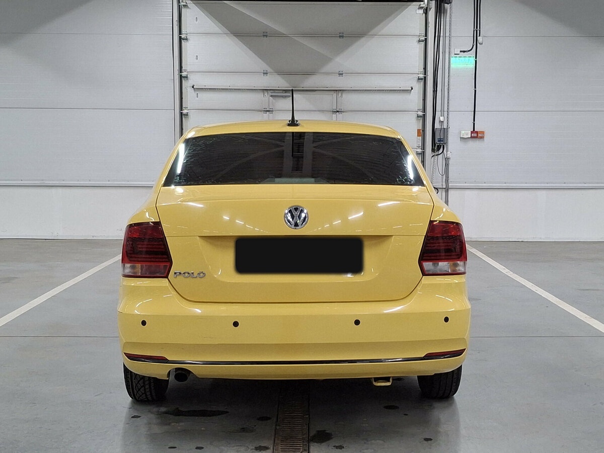 Volkswagen Polo с пробегом — 2017 год. Фото: #5