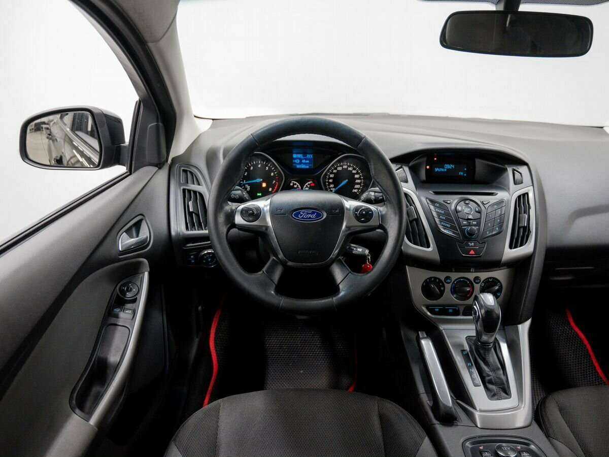 Ford Focus с пробегом — 2013 год. Фото: #14