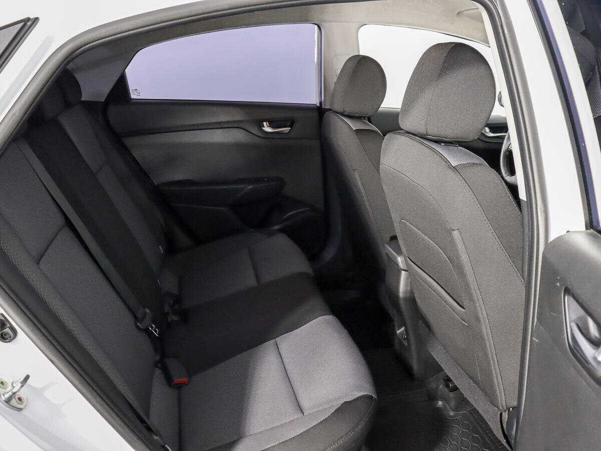 Hyundai Solaris с пробегом — 2020 год. Фото: #11