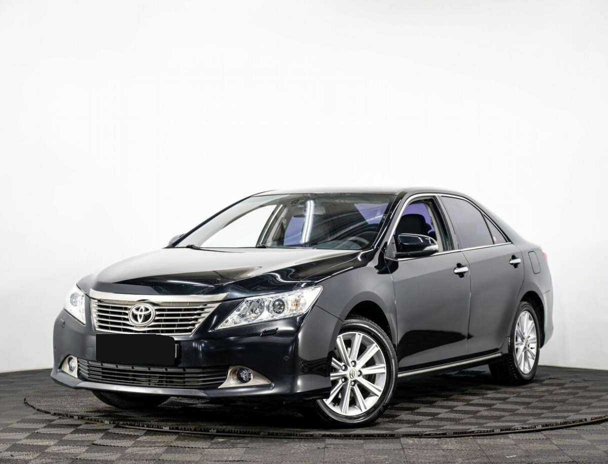 Toyota Camry с пробегом — 2014 год. Фото: #0
