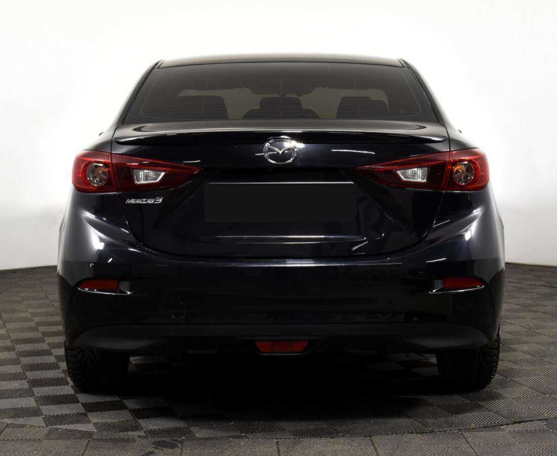 Mazda 3 с пробегом — 2017 год. Фото: #4