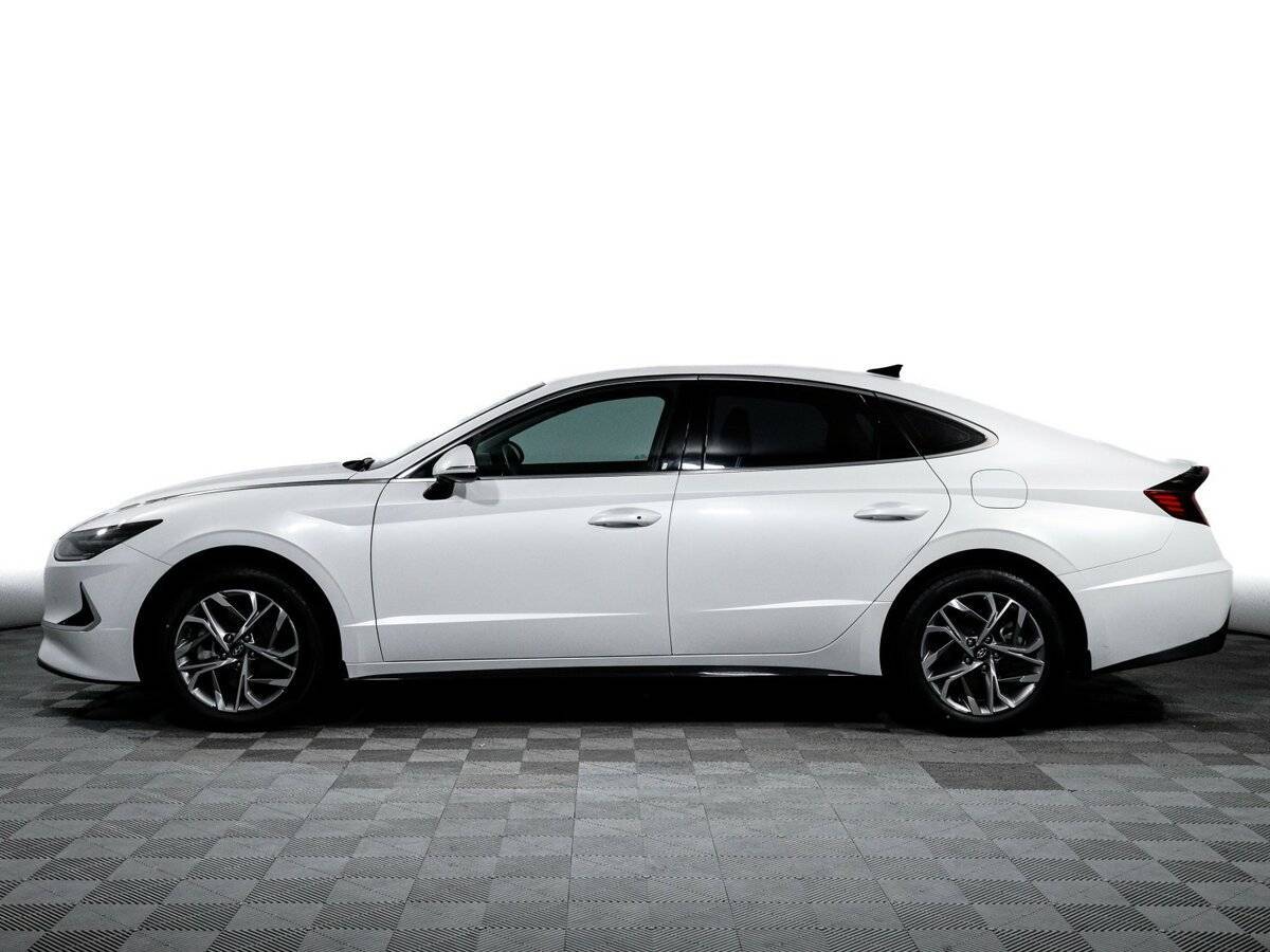 Hyundai Sonata с пробегом — 2021 год. Фото: #7