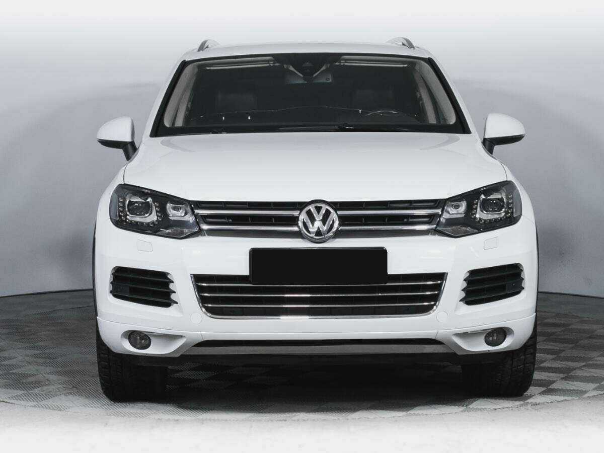 Volkswagen Touareg с пробегом — 2014 год. Фото: #1