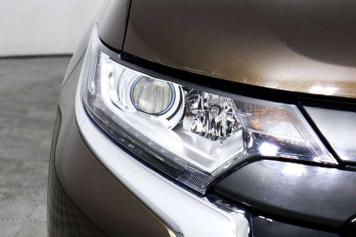 Mitsubishi Outlander с пробегом — 2022 год. Фото: #15