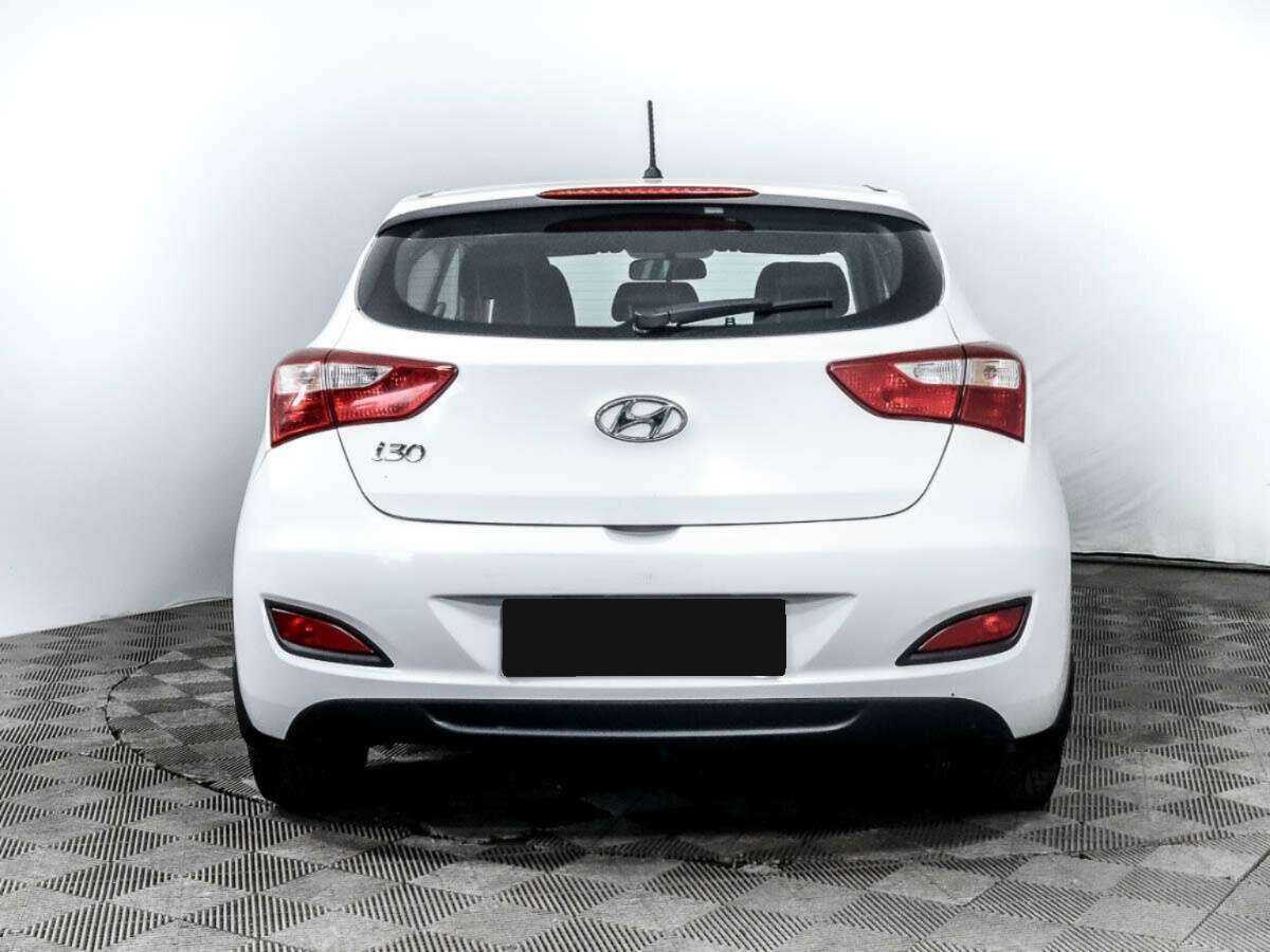 Hyundai i30 с пробегом — 2014 год. Фото: #4