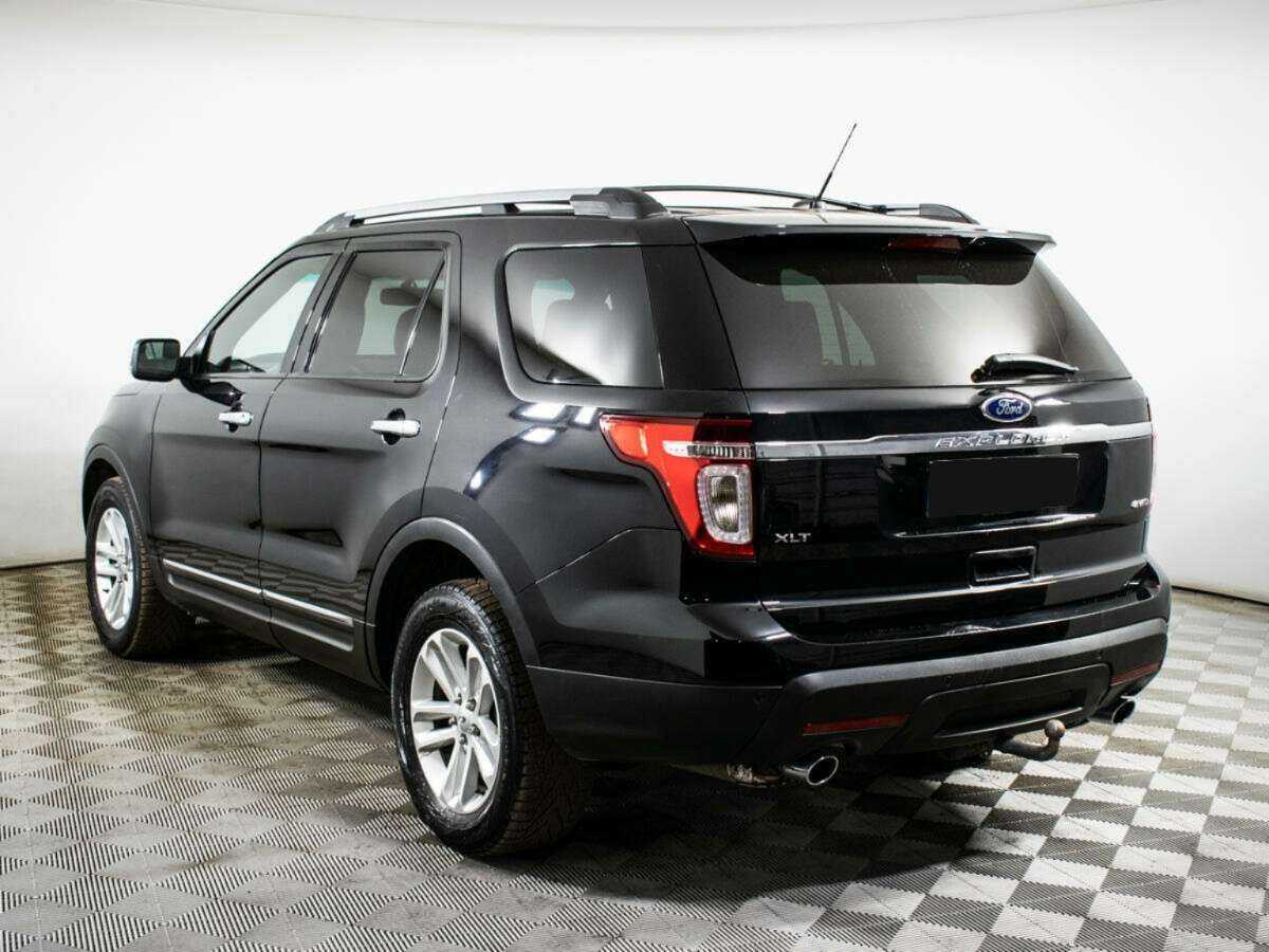 Ford Explorer с пробегом — 2014 год. Фото: #4