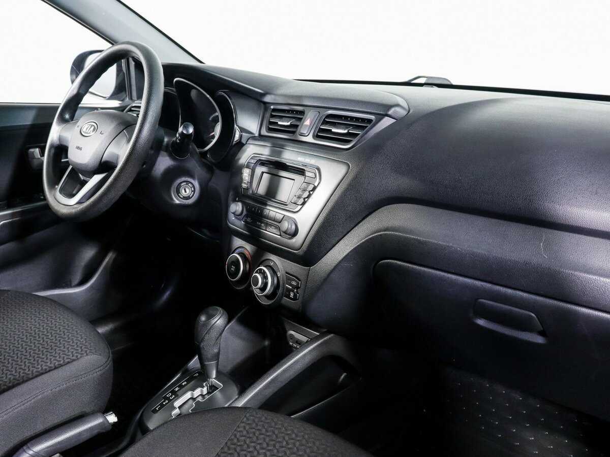 Kia Rio с пробегом — 2012 год. Фото: #4