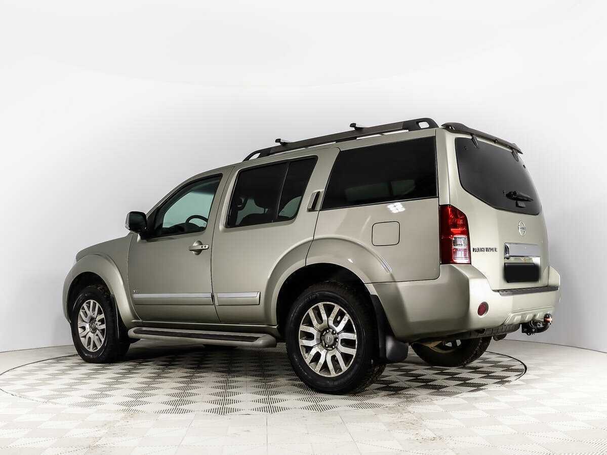 Nissan Pathfinder с пробегом — 2012 год. Фото: #6
