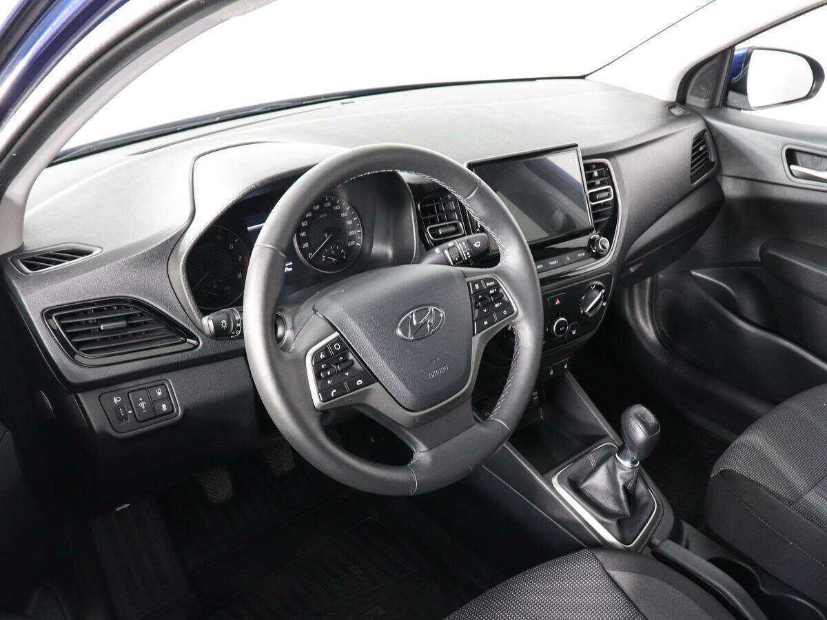 Hyundai Solaris с пробегом — 2021 год. Фото: #8