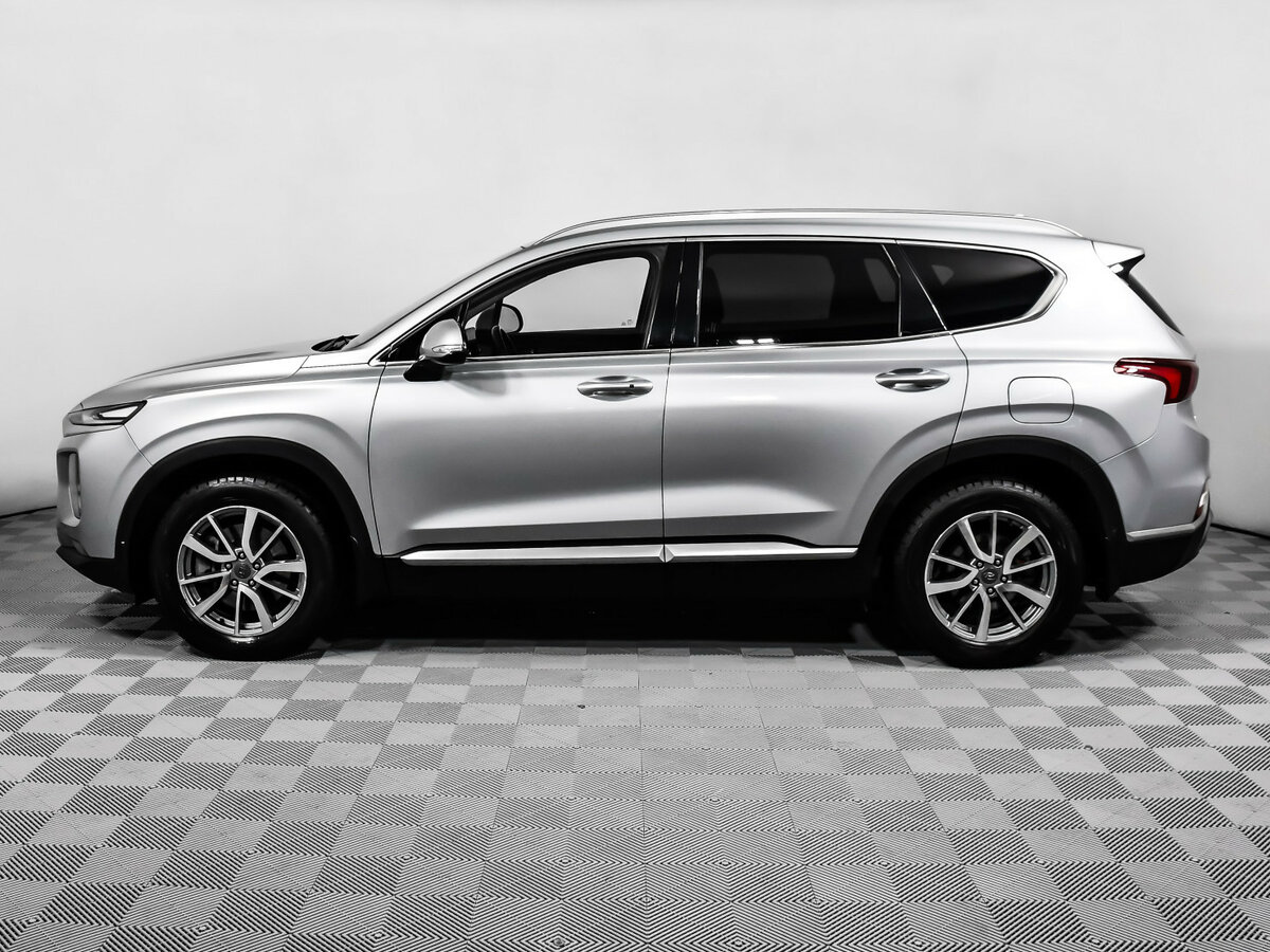 Hyundai Santa Fe с пробегом — 2018 год. Фото: #7