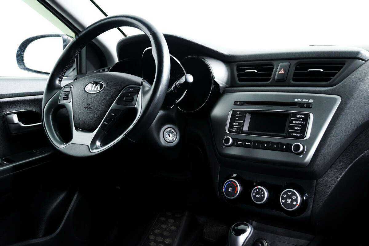 Kia Rio с пробегом — 2016 год. Фото: #8