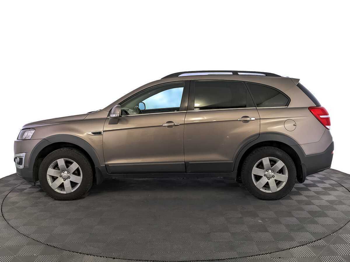 Chevrolet Captiva с пробегом — 2015 год. Фото: #7