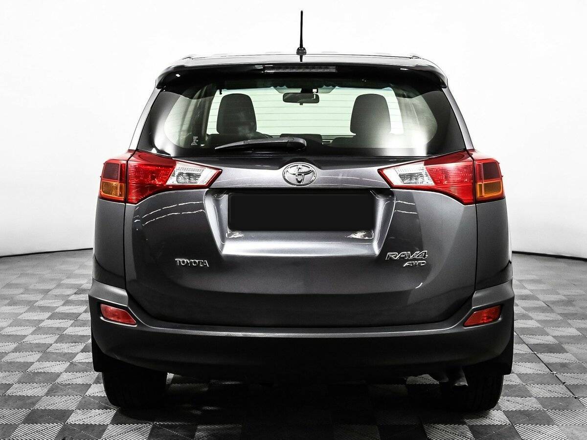 Toyota RAV4 с пробегом — 2013 год. Фото: #5