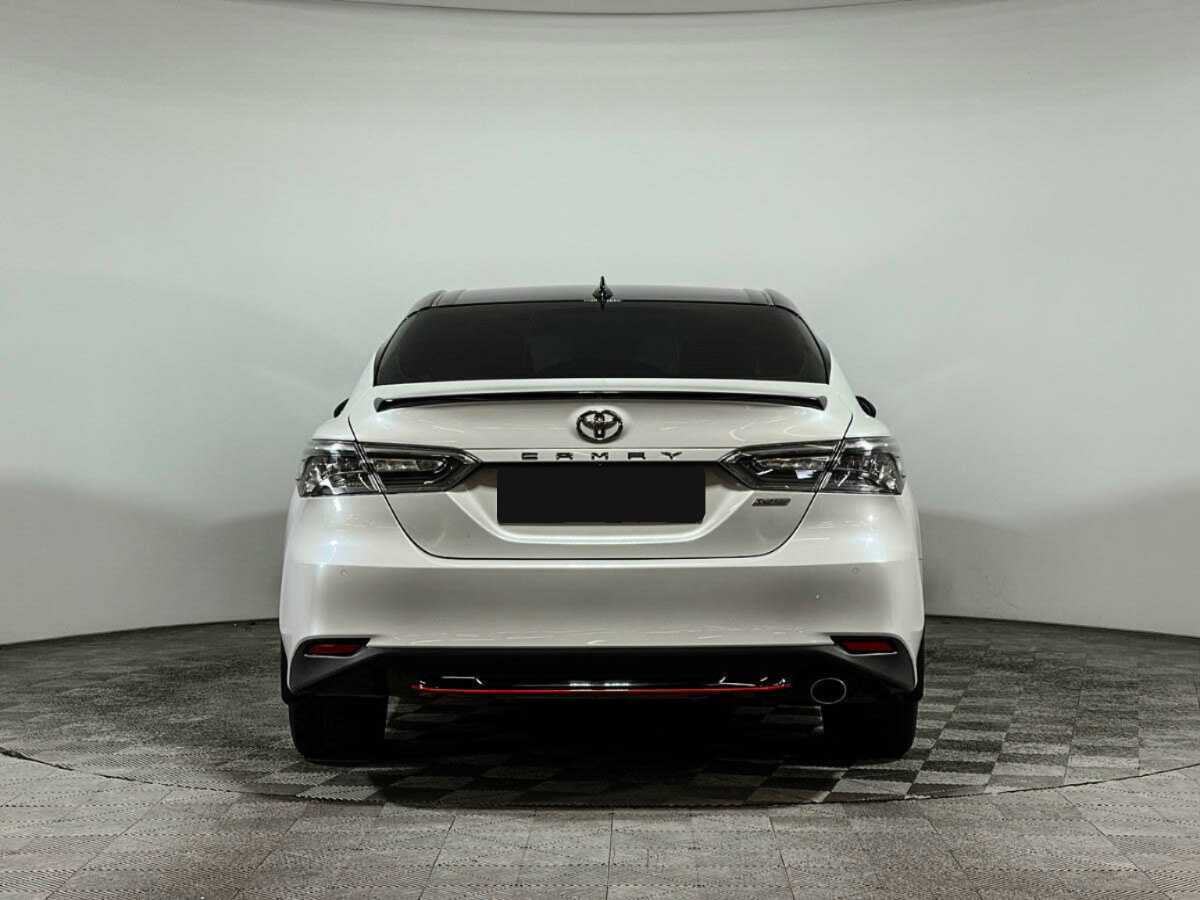 Toyota Camry с пробегом — 2020 год. Фото: #5