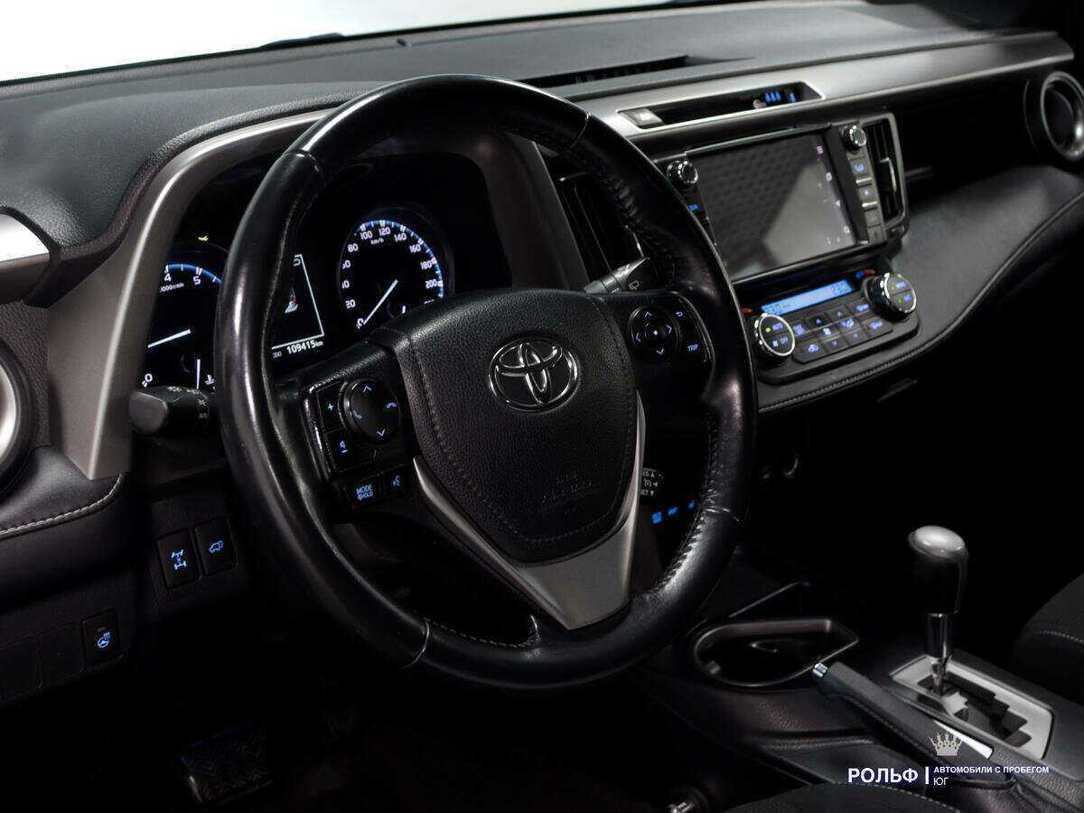 Toyota RAV4 с пробегом — 2019 год. Фото: #12