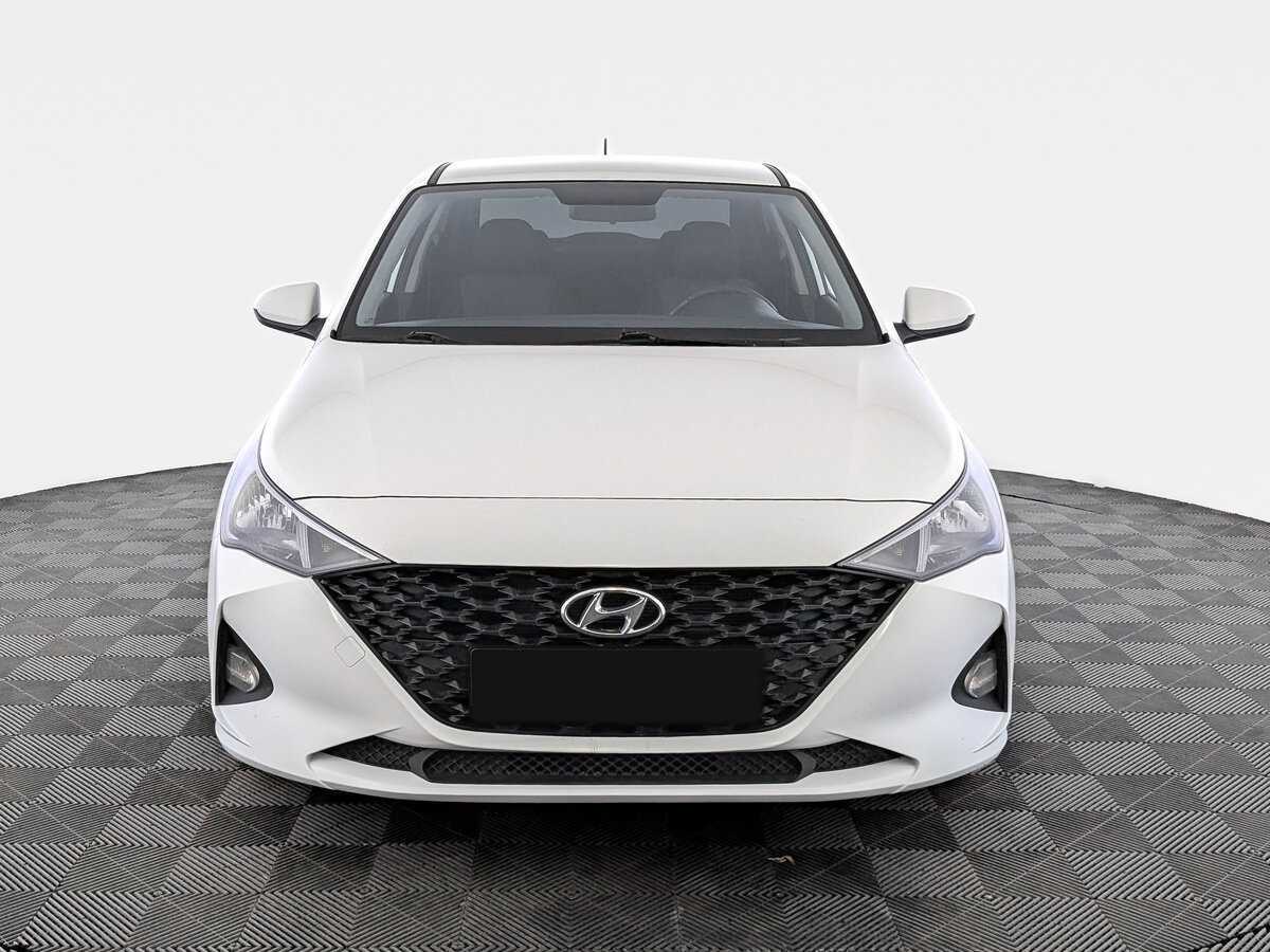 Hyundai Solaris с пробегом — 2020 год. Фото: #1