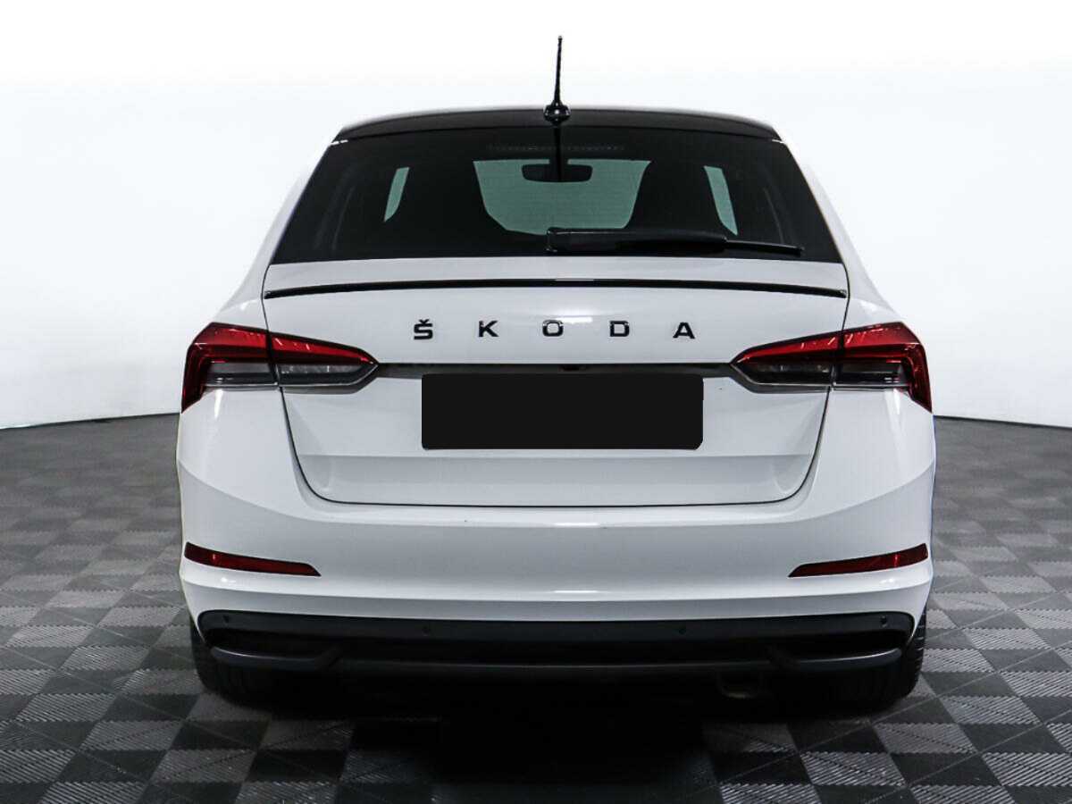 Skoda Rapid с пробегом — 2021 год. Фото: #5