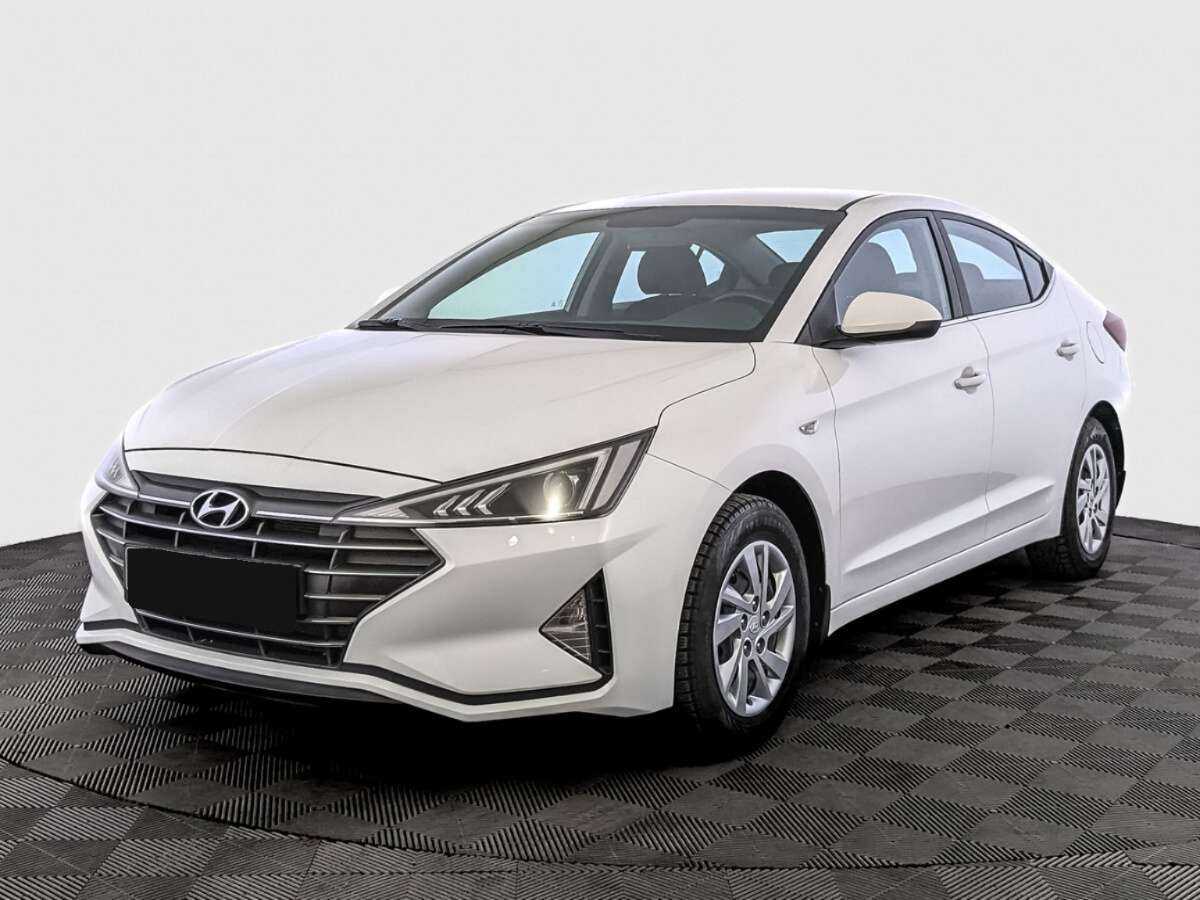 Hyundai Elantra с пробегом — 2020 год. Фото: #0