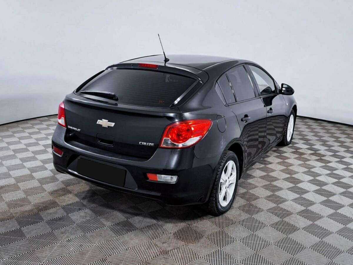 Chevrolet Cruze с пробегом — 2013 год. Фото: #4