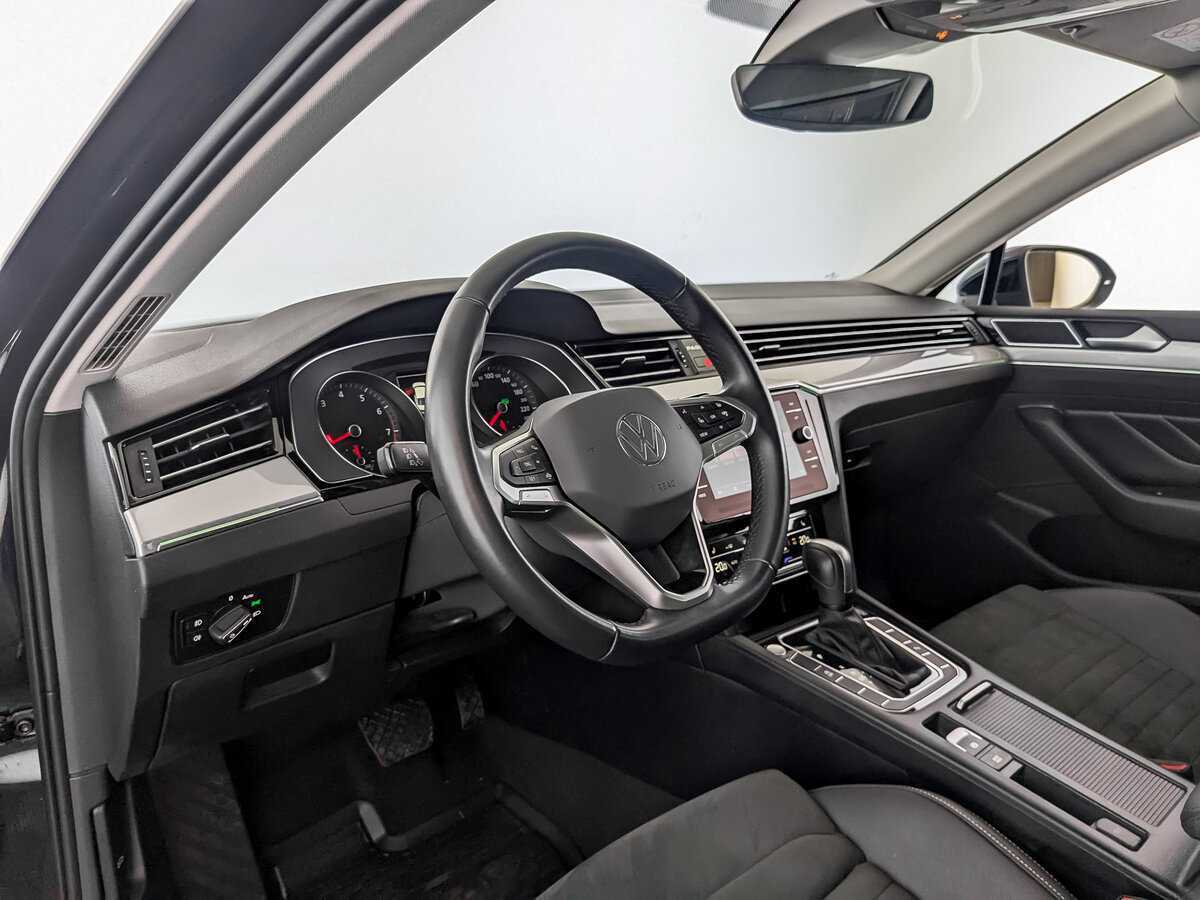 Volkswagen Passat с пробегом — 2021 год. Фото: #15