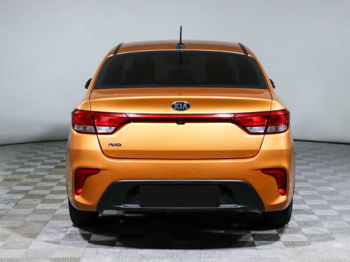 Kia Rio с пробегом — 2017 год. Фото: #4