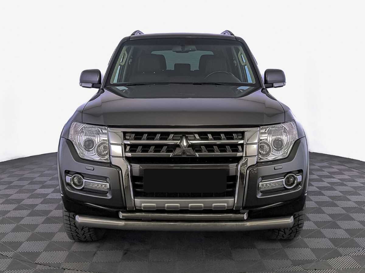 Mitsubishi Pajero с пробегом — 2018 год. Фото: #1