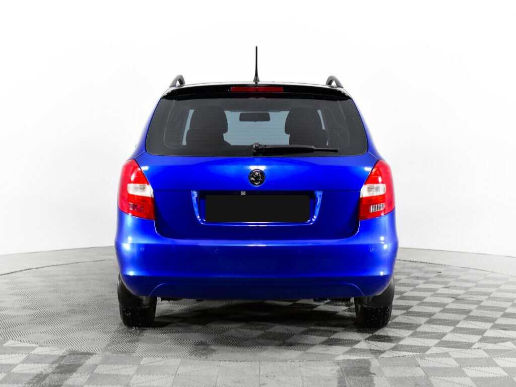 Skoda Fabia с пробегом — 2014 год. Фото: #5