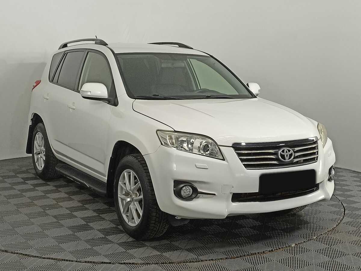 Toyota RAV4 с пробегом — 2012 год. Фото: #2