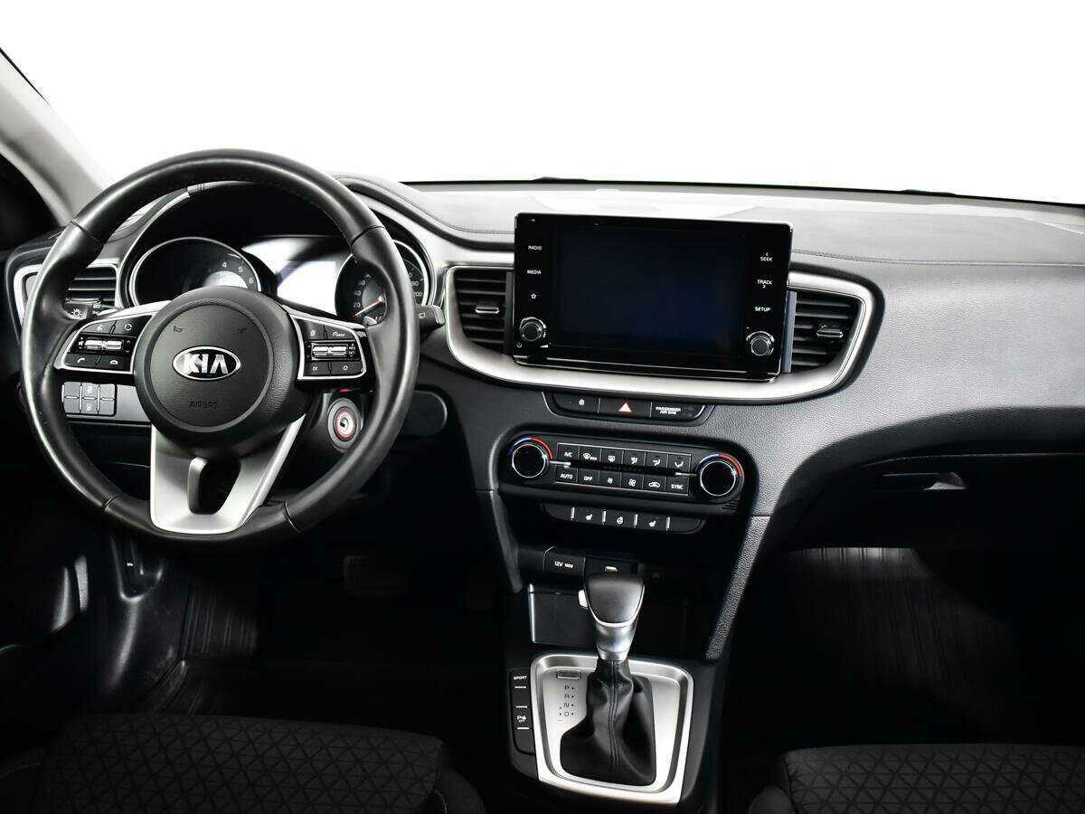 Kia Ceed с пробегом — 2021 год. Фото: #11