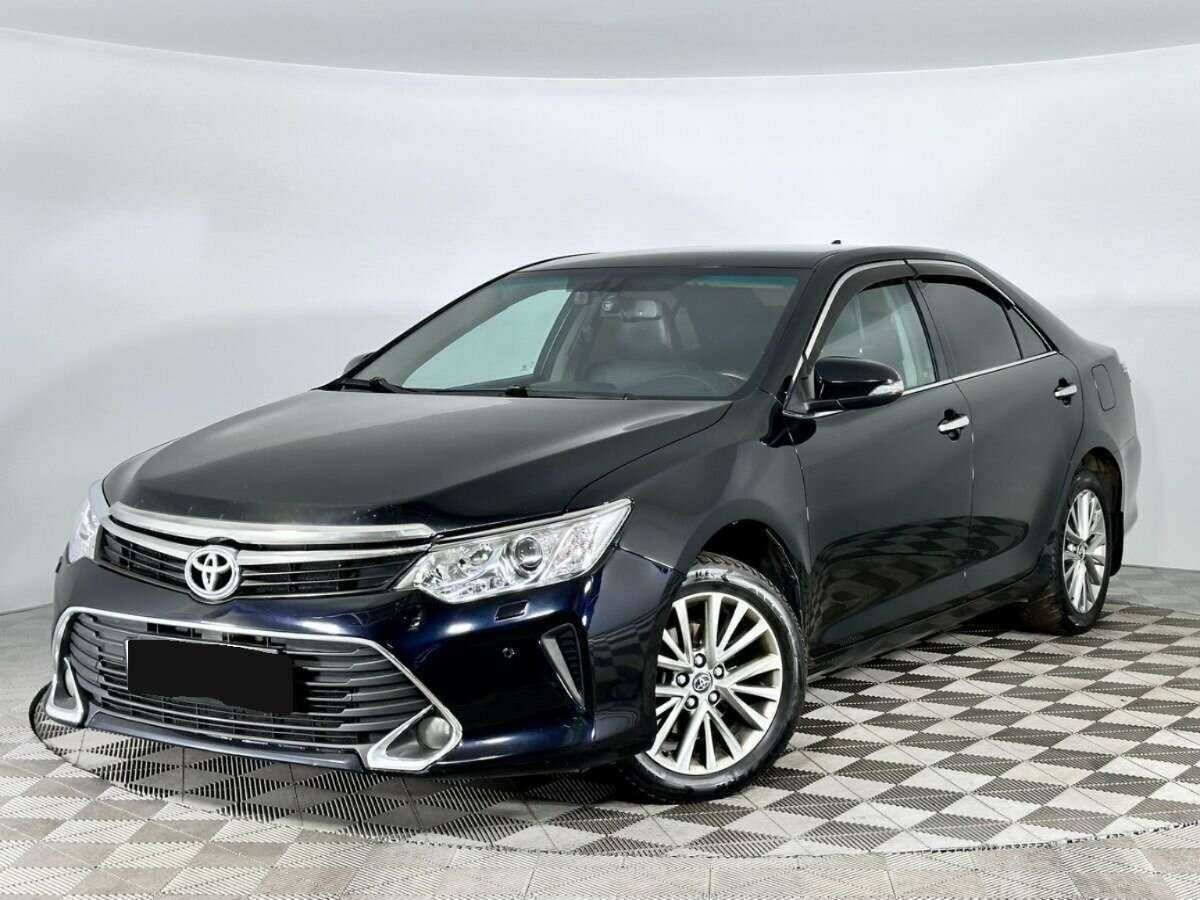 Toyota Camry с пробегом — 2016 год. Посмотреть фото