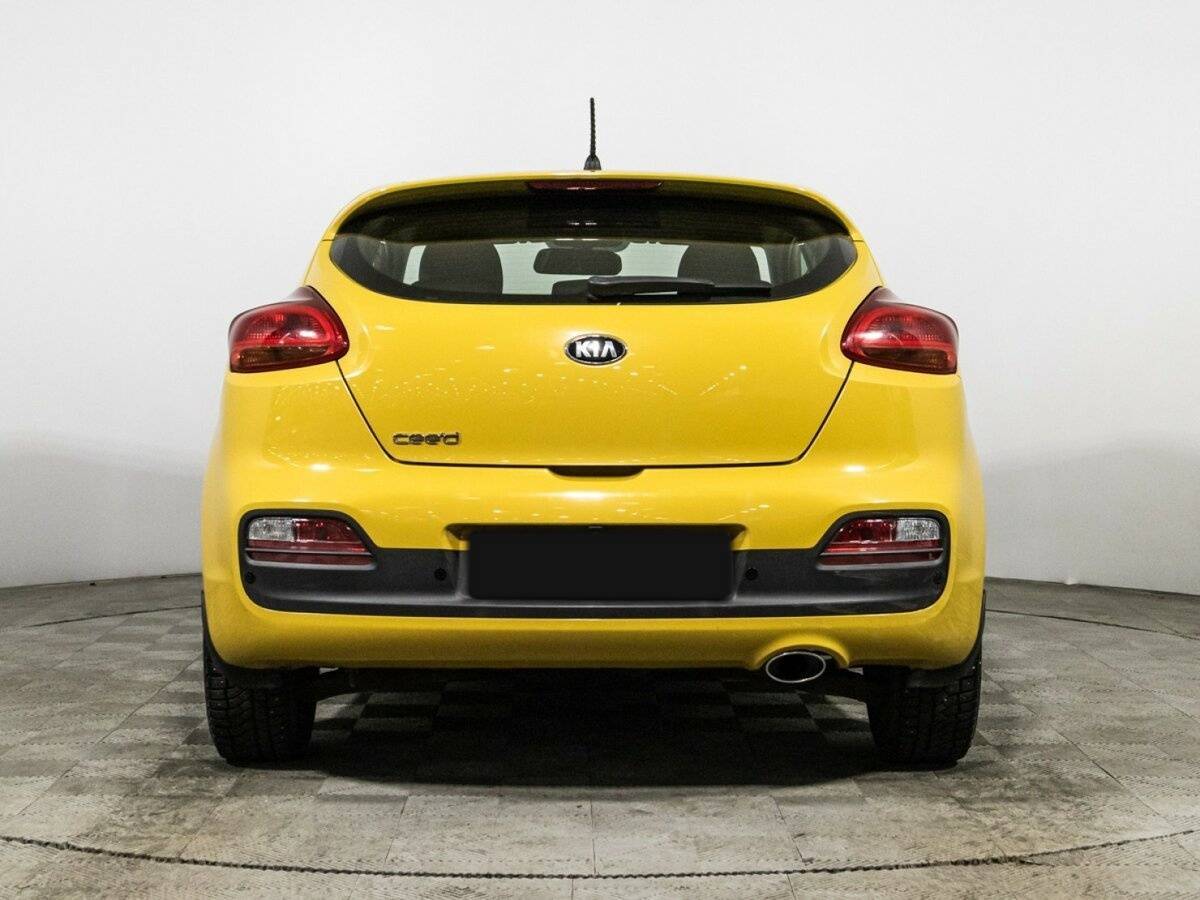 Kia Ceed с пробегом — 2016 год. Фото: #5