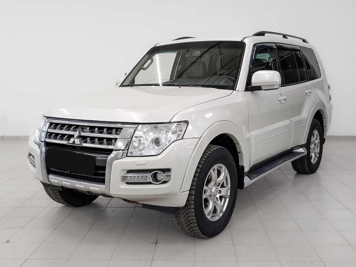 Mitsubishi Pajero с пробегом — 2015 год. Посмотреть фото
