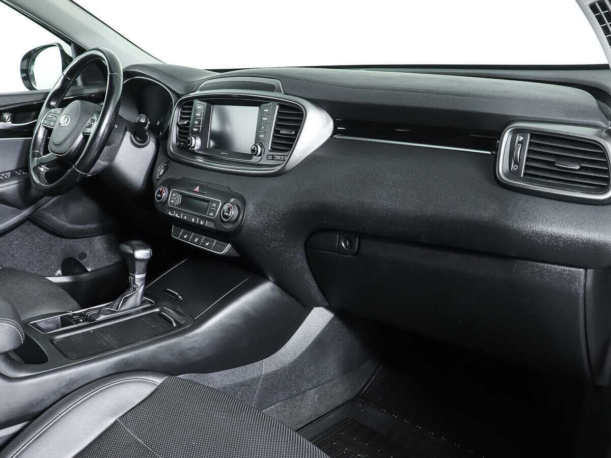 Kia Sorento с пробегом — 2018 год. Фото: #7