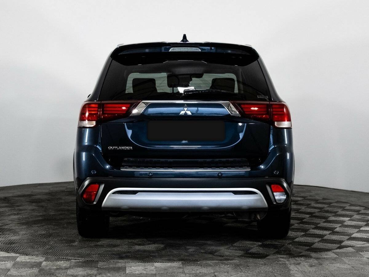 Mitsubishi Outlander с пробегом — 2020 год. Фото: #5