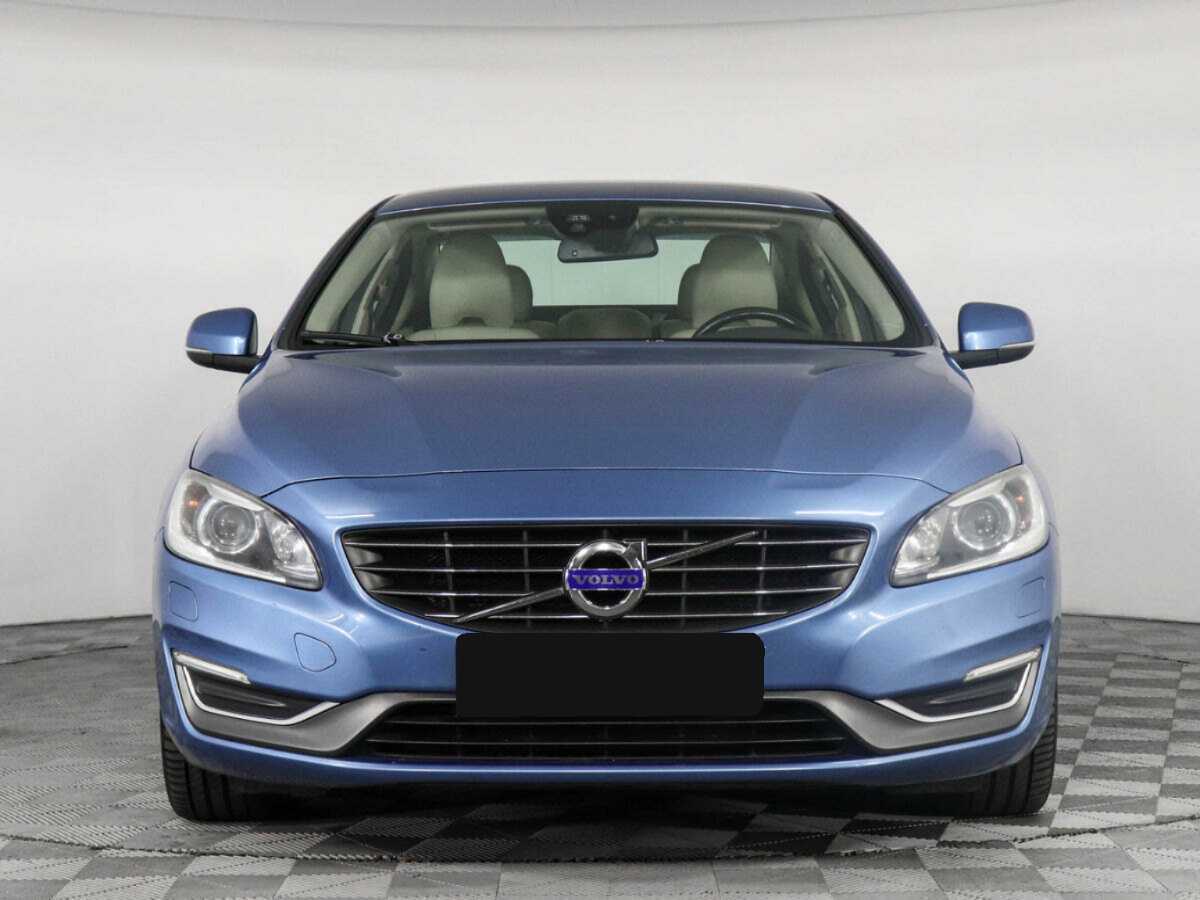 Volvo S60 с пробегом — 2014 год. Фото: #1