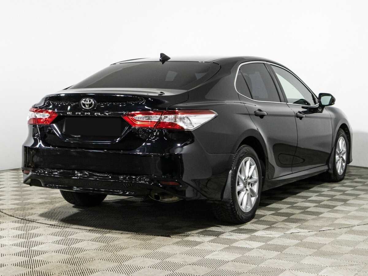 Toyota Camry с пробегом — 2021 год. Фото: #4