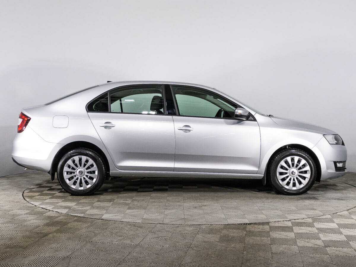 Skoda Rapid с пробегом — 2018 год. Фото: #3