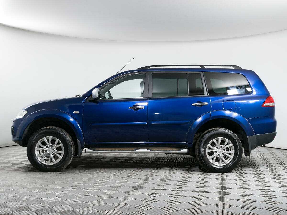 Mitsubishi Pajero Sport с пробегом — 2013 год. Фото: #7