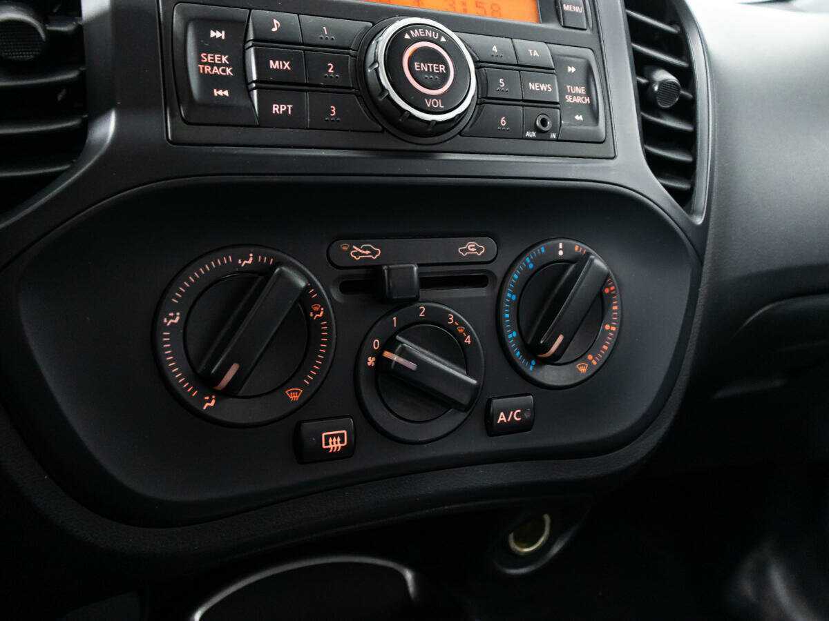 Nissan Juke с пробегом — 2014 год. Фото: #14