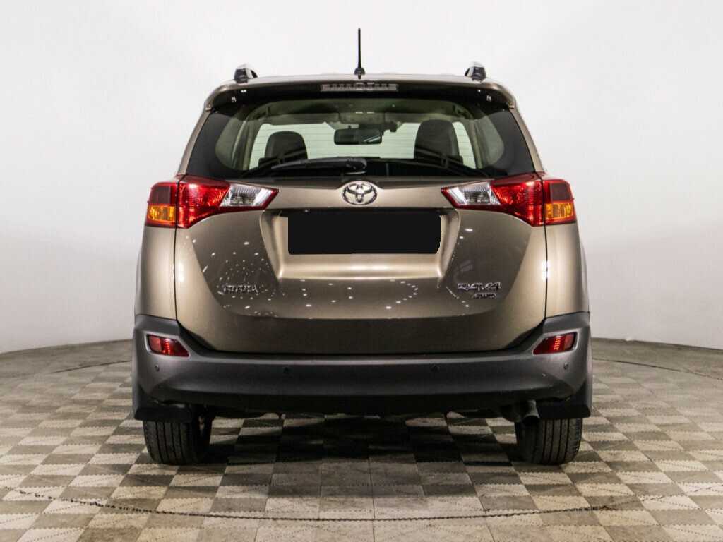 Toyota RAV4 с пробегом — 2013 год. Фото: #5