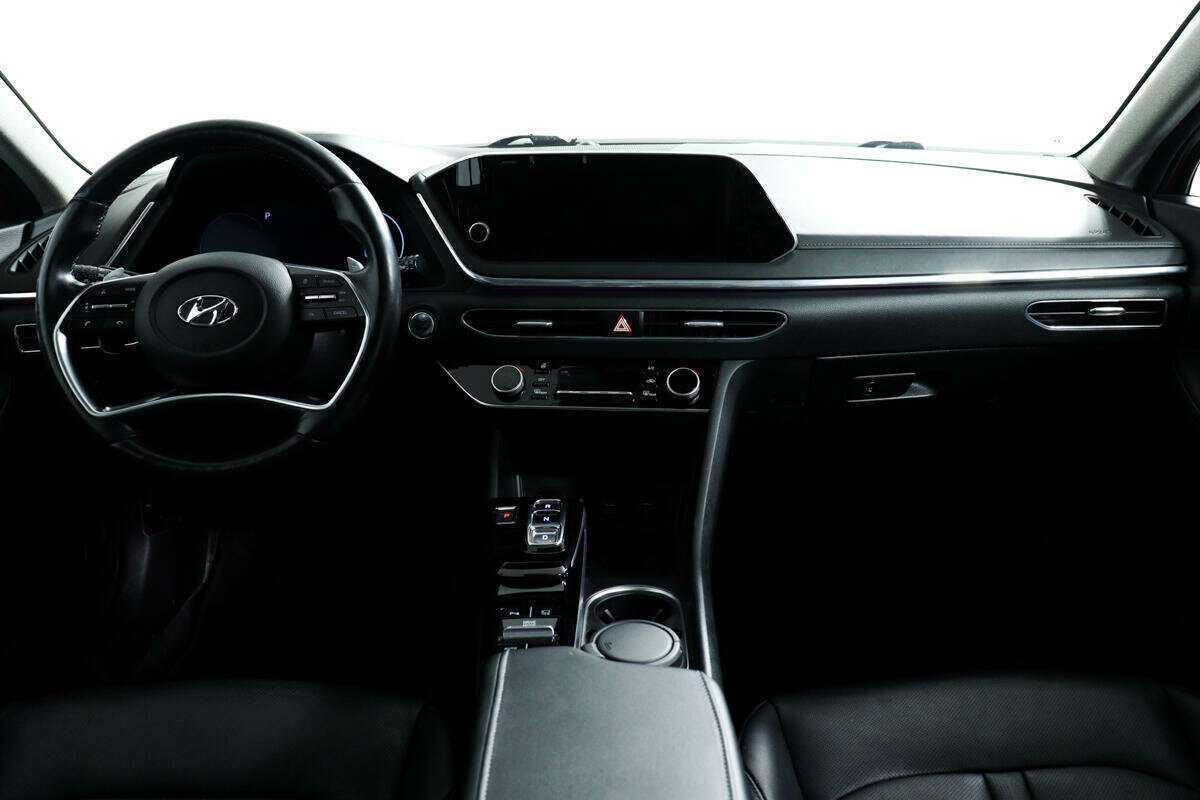 Hyundai Sonata с пробегом — 2020 год. Фото: #10