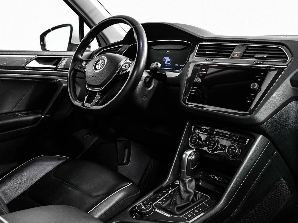 Volkswagen Tiguan с пробегом — 2018 год. Фото: #8