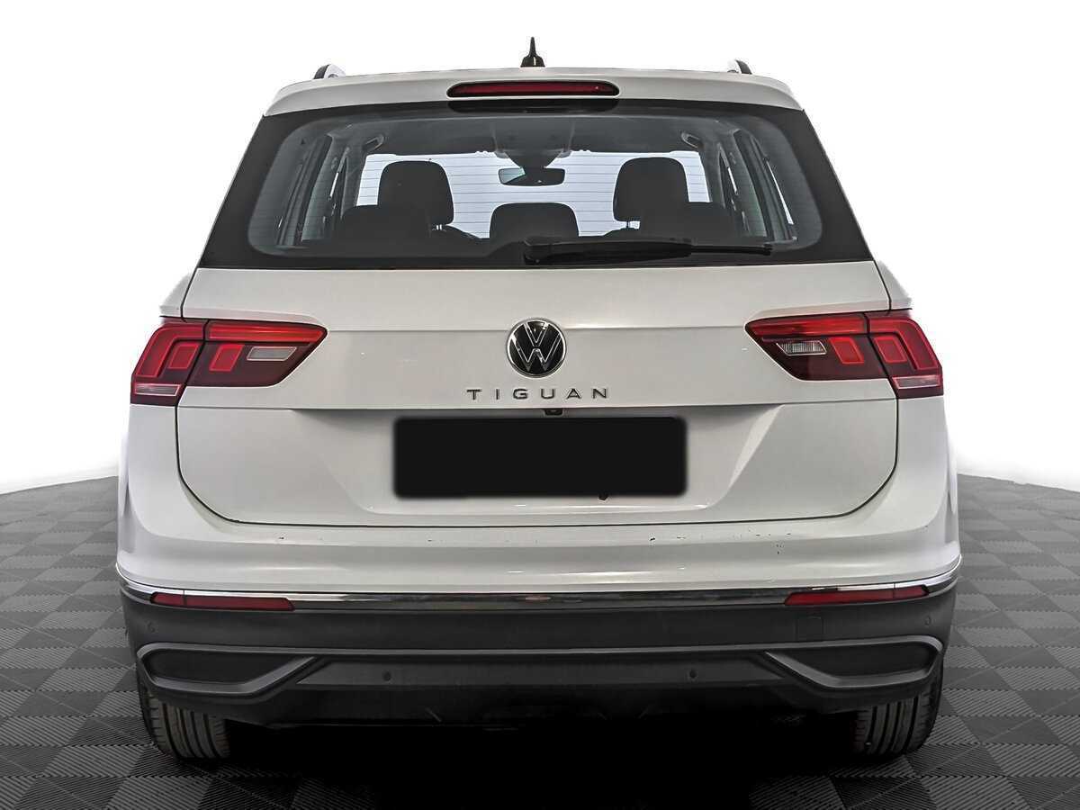 Volkswagen Tiguan с пробегом — 2021 год. Фото: #5