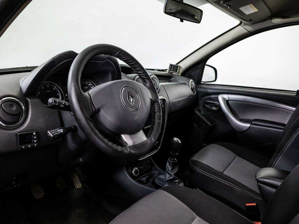 Renault Duster с пробегом — 2013 год. Фото: #10