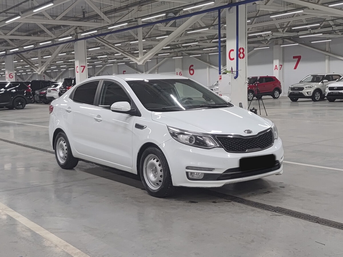 Kia Rio с пробегом — 2016 год. Фото: #2